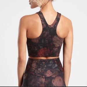 NWT Athleta Conscious Crop Antionette